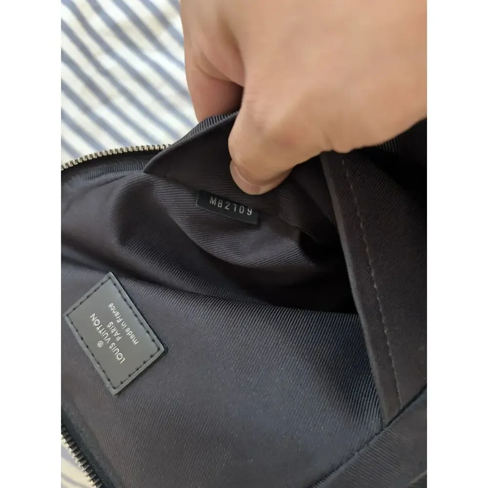Louis Vuitton Avenue Sling Bag Damier Graphite Crossbody